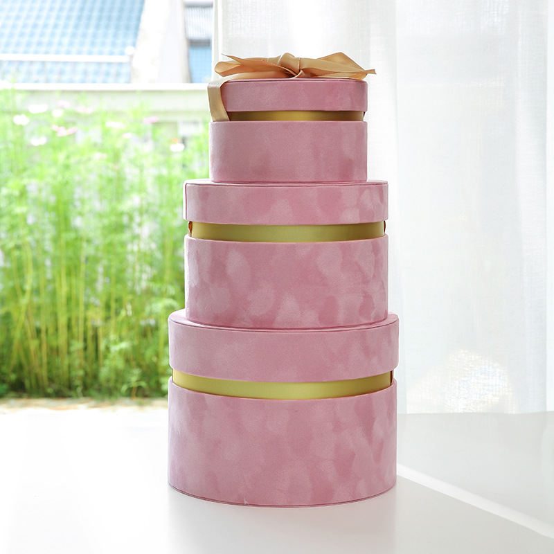 Round Velvet Flower Hat Box with Bowknot and Lid Luxury Gift Boxes Rose Bouquet Arrangement Gift Surprise Box Floristry DIY 2195 V2
Round Velvet Flower Hat Box with Bowknot and Lid Luxury Gift Boxes Rose Bouquet Arrangement Gift Surprise Box Floristry DIY 2195 V2