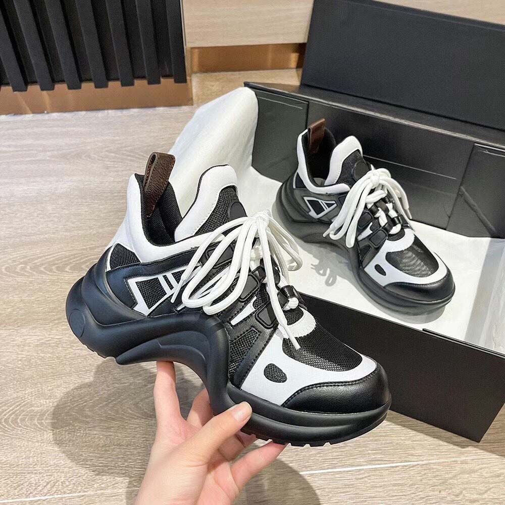 Fashion Quality designer shoes woman real leather cartoon Handmade Multicolor Gradient Technical sneakers women shoes Trainers shoe bagshoe1978 0011, #1
Fashion Quality designer shoes woman real leather cartoon Handmade Multicolor Gradient Technical sneakers women shoes Trainers shoe bagshoe1978 0011, #1