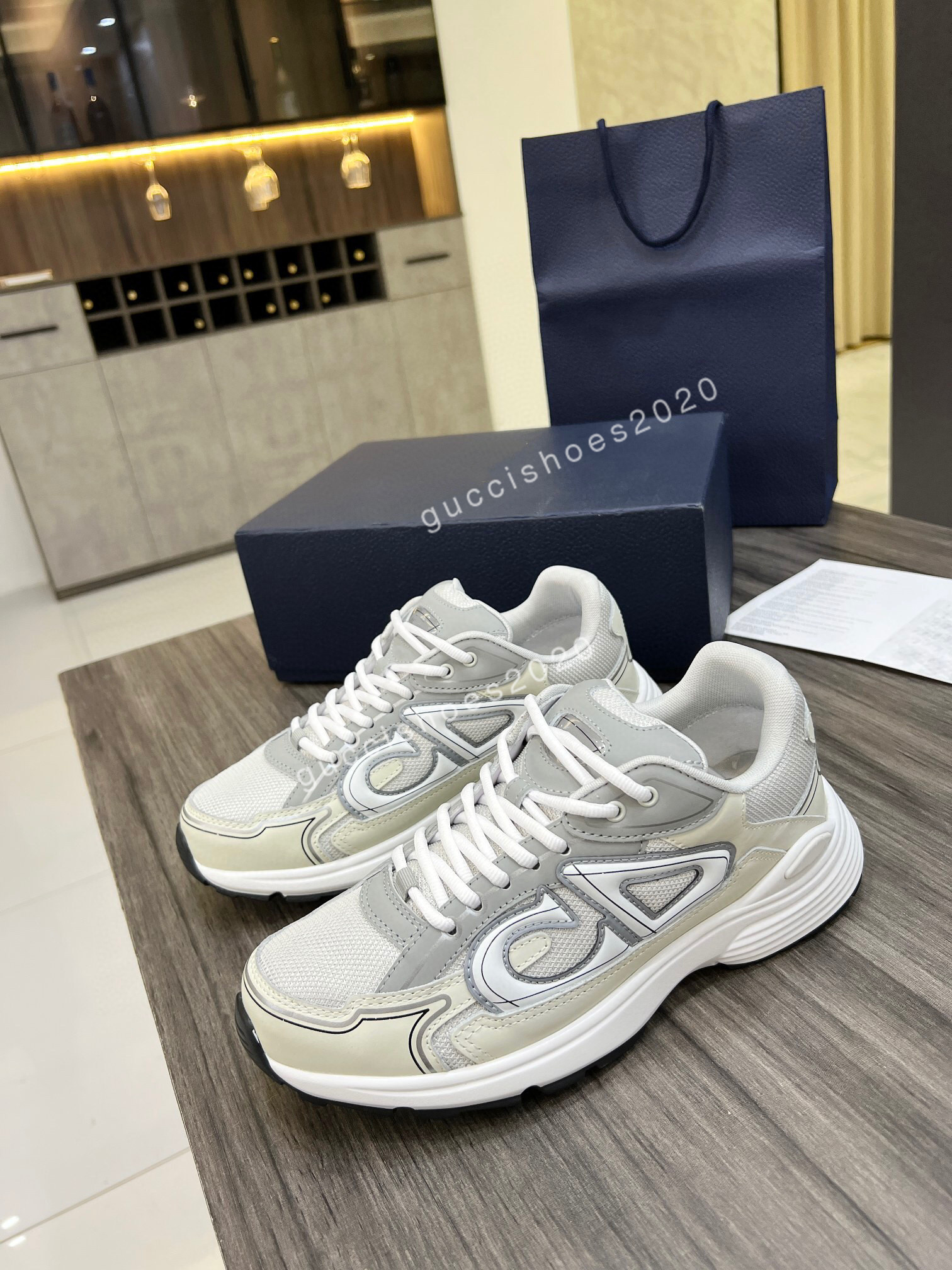 2022 Designers Shoes Luxury Multicolor Women Men Sneakers Trainers Vintage Ladies Casual Shoe Designer Sneaker Top Quality, 01
2022 Designers Shoes Luxury Multicolor Women Men Sneakers Trainers Vintage Ladies Casual Shoe Designer Sneaker Top Quality, 01