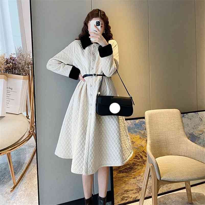 Women French Winter Long Temperament Diamond Lattice Thick Parkas Dress Velvet Pearl Button Rhombus Pattern Vestidos 210519, Black
Women French Winter Long Temperament Diamond Lattice Thick Parkas Dress Velvet Pearl Button Rhombus Pattern Vestidos 210519, Black