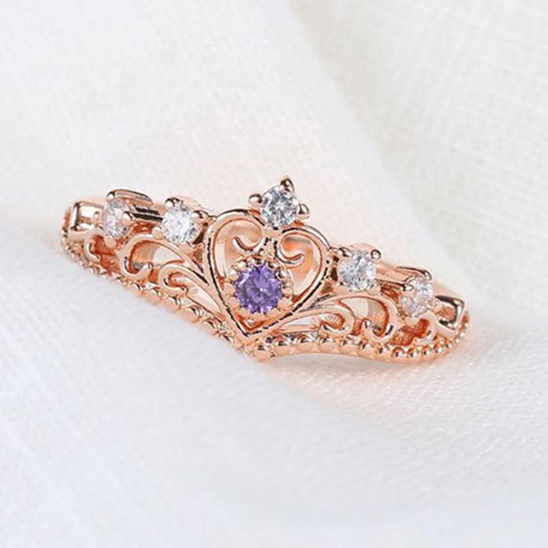 Wedding Rings UILZ Luxury Hollow Out Crown With Blue Purple Red Zircon For Women Rose Gold Color Charm Girl Finger Jewelry
Wedding Rings UILZ Luxury Hollow Out Crown With Blue Purple Red Zircon For Women Rose Gold Color Charm Girl Finger Jewelry