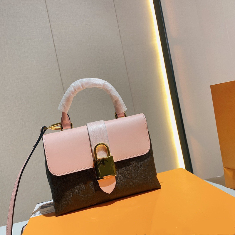 Hot luxury Classic envelope bag Two-tone red pink Letters Handbags Cover Flap Horsebit Crossbody with Lock Gold Chain Shoulder Clutch Wallets purse, No bags
Hot luxury Classic envelope bag Two-tone red pink Letters Handbags Cover Flap Horsebit Crossbody with Lock Gold Chain Shoulder Clutch Wallets purse, No bags