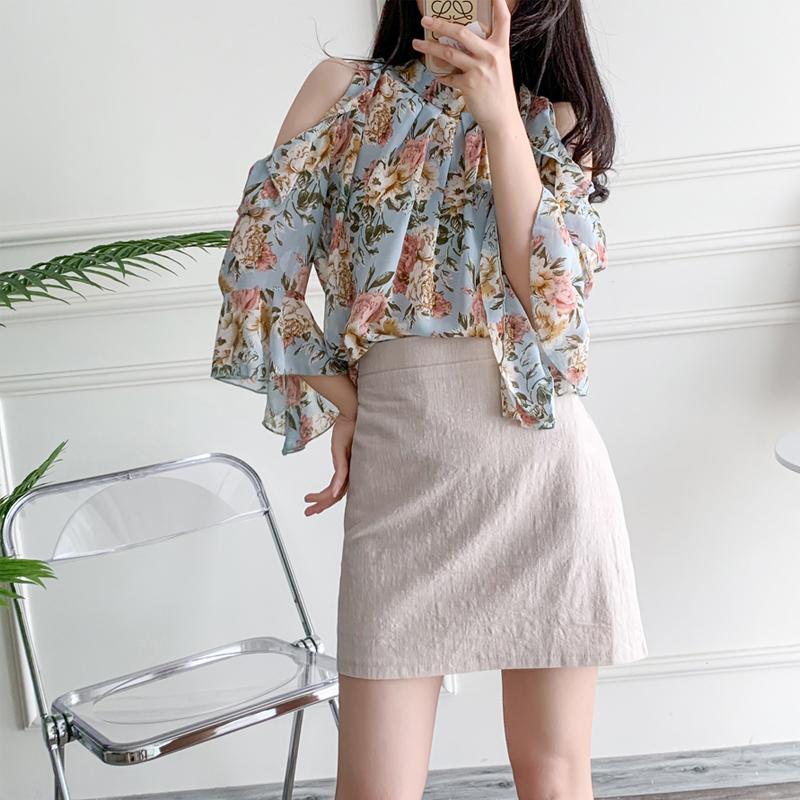 Women' T-Shirt Girls Shirts 2021 Ladies Retro Temperament Lotus Leaf Strapless Printed Halter Chiffon Shirt Office, Black
Women' T-Shirt Girls Shirts 2021 Ladies Retro Temperament Lotus Leaf Strapless Printed Halter Chiffon Shirt Office, Black