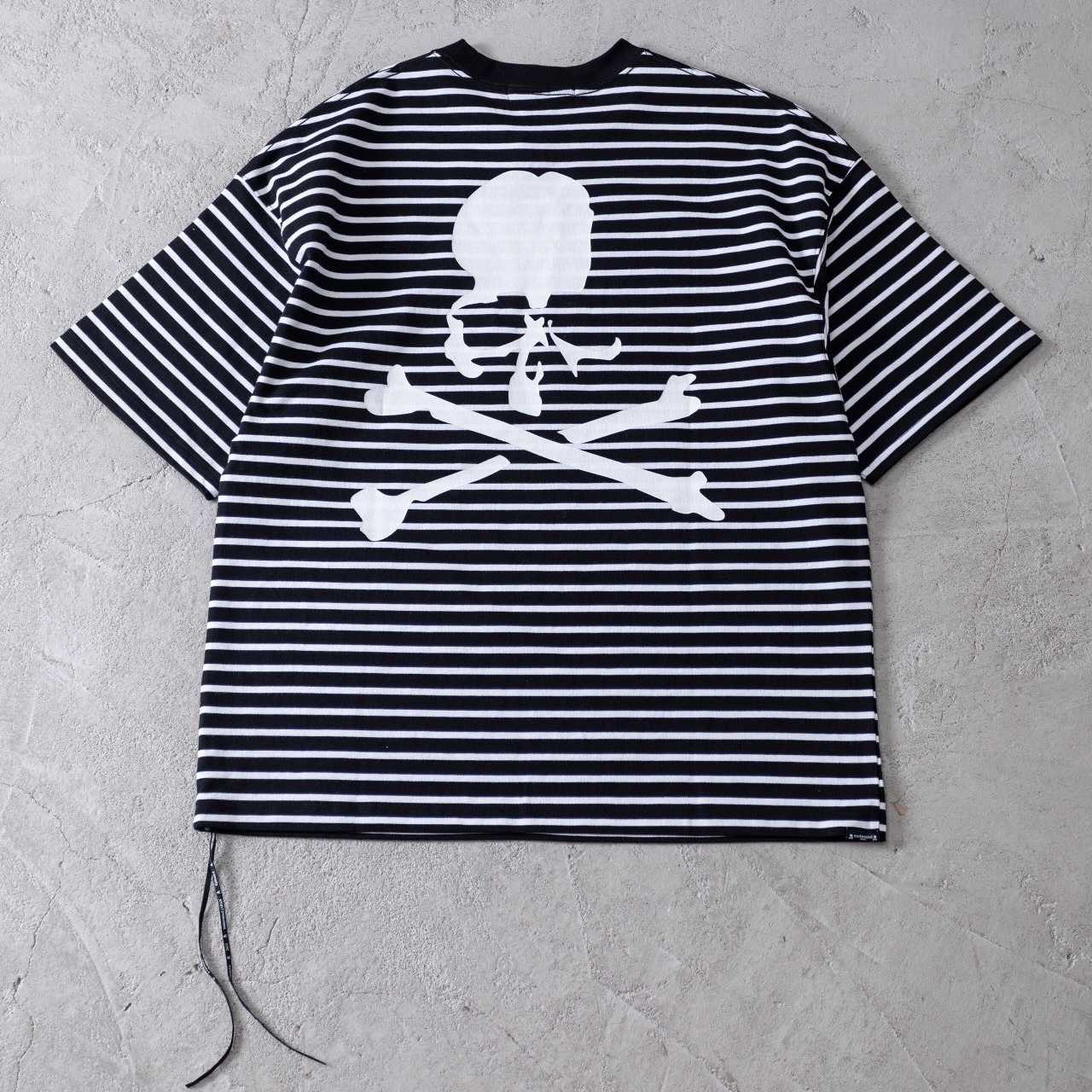 MMJ Dark Skull Print oversize horizontal stripe round neck short sleeve t-shirt tee, White;black
MMJ Dark Skull Print oversize horizontal stripe round neck short sleeve t-shirt tee, White;black