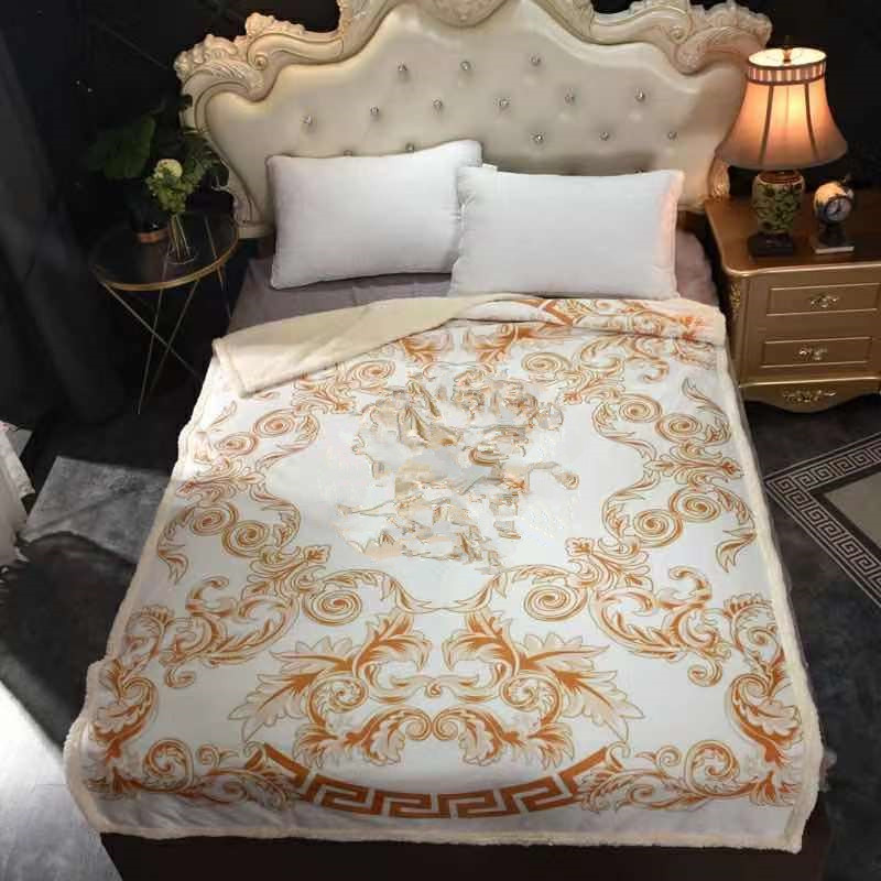 wholesale luxury design Blankets home classic high quality fashion blanket letter pattern winter
wholesale luxury design Blankets home classic high quality fashion blanket letter pattern winter