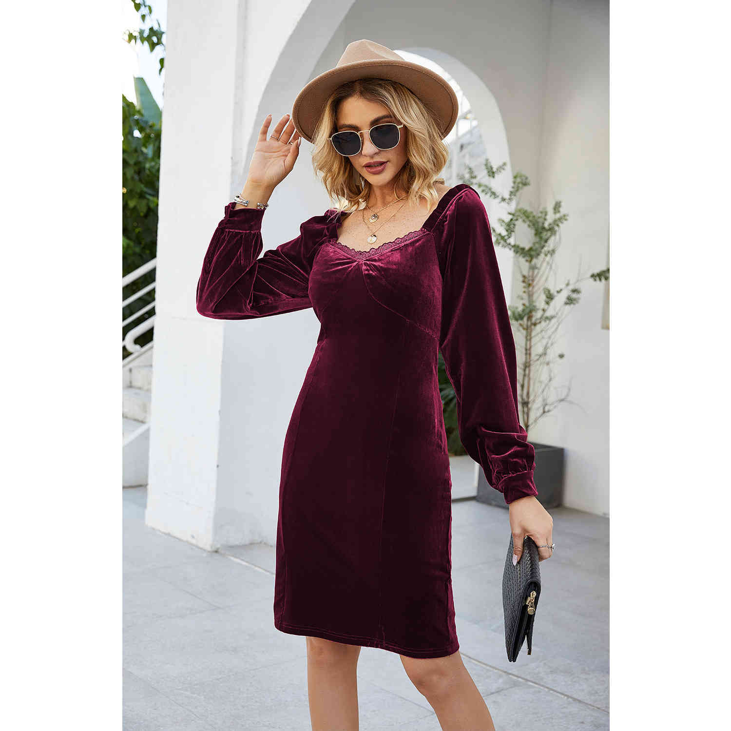 Women Dress Lace V-neck Velour Vintage Dresses Long Sleeve Plus Size Sexy Autumn Winter Fashion 210513