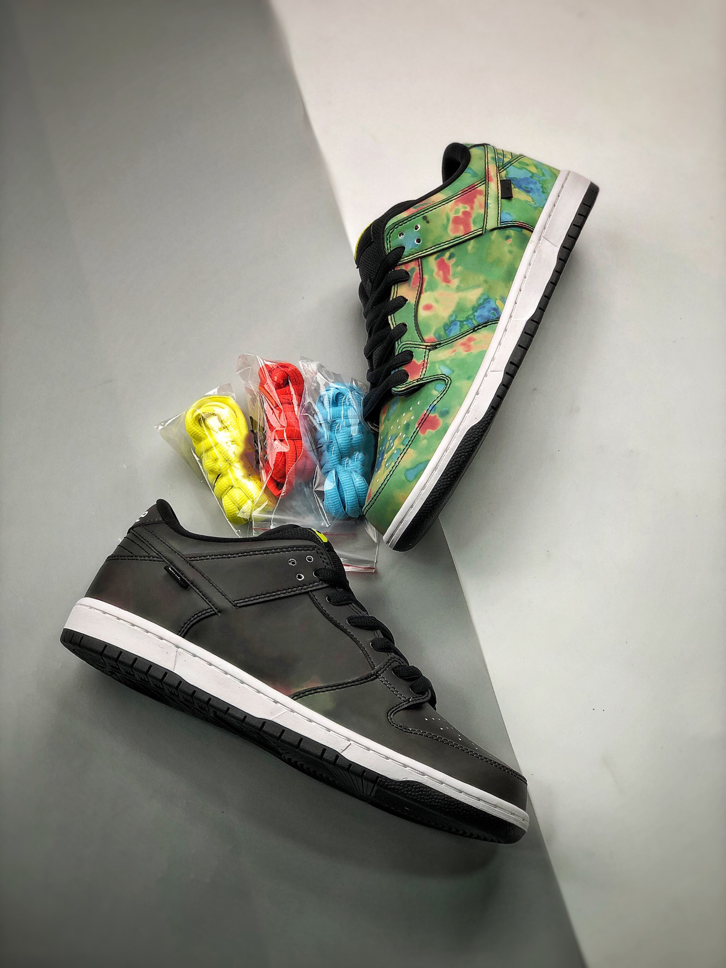 Dunks SB Low Civilist x Running Shoes black Heat source reaction multi-color men women Sports Sneakers CZ5123-001 WITH BOX SIZE 36~45 High quality
Dunks SB Low Civilist x Running Shoes black Heat source reaction multi-color men women Sports Sneakers CZ5123-001 WITH BOX SIZE 36~45 High quality