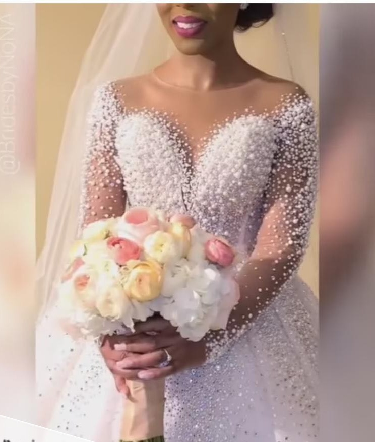 Luxury Arabic Long Sleeve Wedding Dress Ball Gowns Sheer Neck Pearls Beaded Bridal Dresses Plus Size Chapel Train Zipper Back Woman Gown for Bride, White
Luxury Arabic Long Sleeve Wedding Dress Ball Gowns Sheer Neck Pearls Beaded Bridal Dresses Plus Size Chapel Train Zipper Back Woman Gown for Bride, White