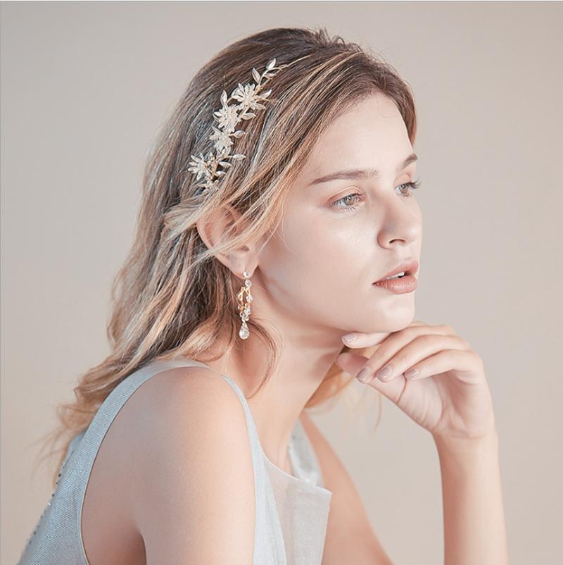 Headpieces Rhinestones Bridal Hair Accessories Women Crown Simple Diadem Wedding Jewelry Bride Gifts Tiaras
Headpieces Rhinestones Bridal Hair Accessories Women Crown Simple Diadem Wedding Jewelry Bride Gifts Tiaras