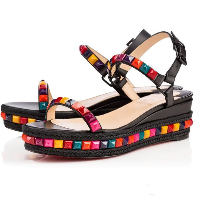 Summer Women Sandals Flat Red Bottom WOMEN Shoes Wedges Pyraclou/Cataclou Luxe Party Wedding Sandal Cool Woman
Summer Women Sandals Flat Red Bottom WOMEN Shoes Wedges Pyraclou/Cataclou Luxe Party Wedding Sandal Cool Woman