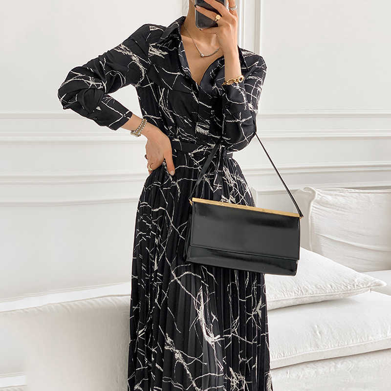 Korejpaa Women Dress Chic French Retro Lapel Single-breasted Printed Elegant Office Women's Pleated Dress Long Skirt Female 210526