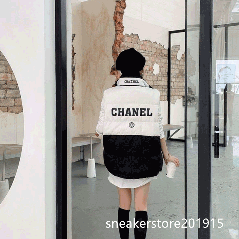 fall/winter 2021 women's vests waistcoat designer's high-end black and white patchwork stand collar men's women sleeveless ja, Black;white
fall/winter 2021 women's vests waistcoat designer's high-end black and white patchwork stand collar men's women sleeveless ja, Black;white