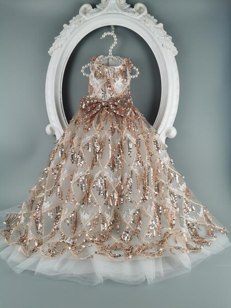 Dog Apparel Handmade Sequin Sparkling Beaded Tassel Dress Wedding Chapel Train Cat Pet Clothes Poodle Maltese
Dog Apparel Handmade Sequin Sparkling Beaded Tassel Dress Wedding Chapel Train Cat Pet Clothes Poodle Maltese