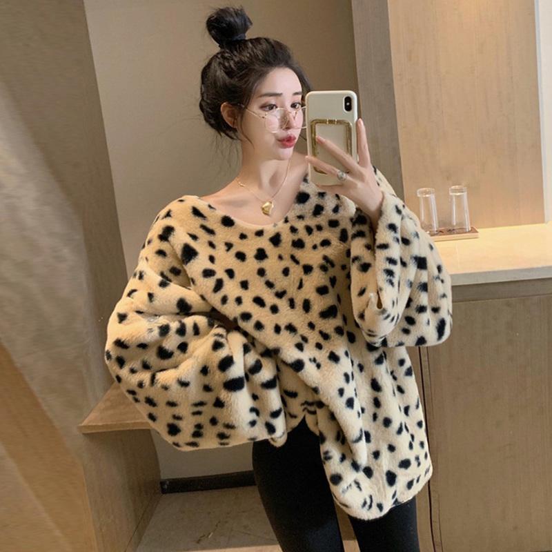 Women's Sweaters Jumpers Lazy Loose V Long Sleeve Leopard Sweater Women Pullovers Vintage Pull Femme Casual Print Street Fashion Top Polka D, White;black
Women's Sweaters Jumpers Lazy Loose V Long Sleeve Leopard Sweater Women Pullovers Vintage Pull Femme Casual Print Street Fashion Top Polka D, White;black