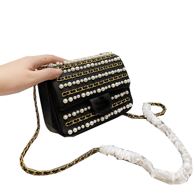 2021 Fall Winter Fashion Stud Beads Bags Classic Mini Flap Square Luxury Designer Outdoor Sacoche Street Ins Top Real Leather Aged It Bag Clutch Handbags 17C, 17cm white
2021 Fall Winter Fashion Stud Beads Bags Classic Mini Flap Square Luxury Designer Outdoor Sacoche Street Ins Top Real Leather Aged It Bag Clutch Handbags 17C, 17cm white