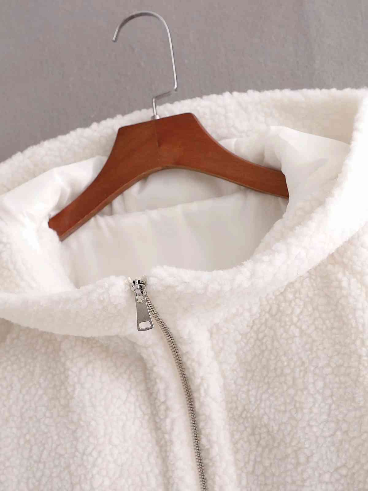 Winter coat women hooded Faux Fur Coats lambwool jacket female teddy casual zipper 210521