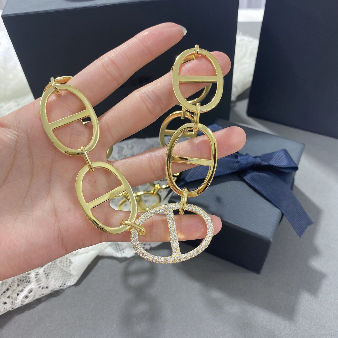 Necklace Choker Chain link buckle Designer Jewelry Locket Bangle watches Women Men couple fashion watche Top Quality Wedding Party Thanksgiving Day Valentine 01
Necklace Choker Chain link buckle Designer Jewelry Locket Bangle watches Women Men couple fashion watche Top Quality Wedding Party Thanksgiving Day Valentine 01