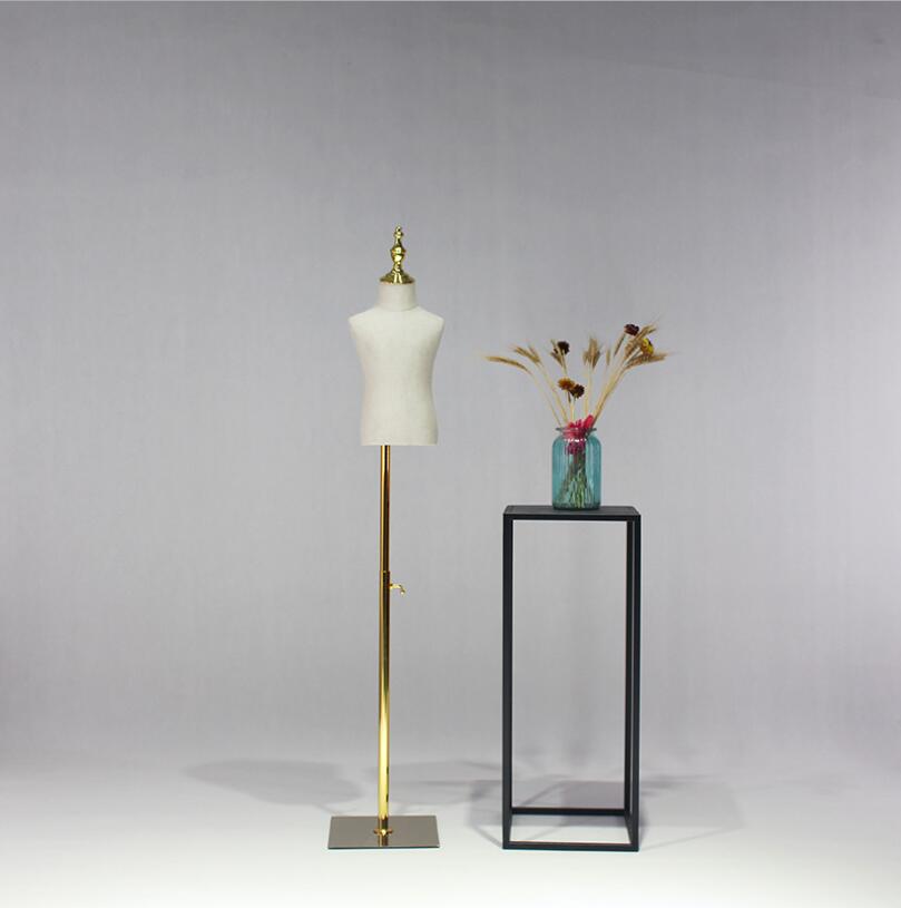 Children's model props Commercial Furniture boys and girls half length kids wear shop window display frame gold base dummy stage small models