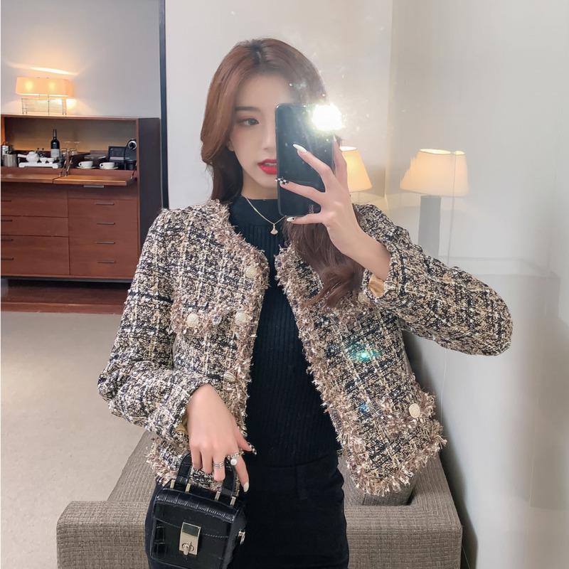 Women's Jackets Autumn Winter Vintage Tweed Jacket Coat Women Small Fragrance Patchwork Korean Woollen Cropped Coats Elegant Short Outerwear, Black;brown
Women's Jackets Autumn Winter Vintage Tweed Jacket Coat Women Small Fragrance Patchwork Korean Woollen Cropped Coats Elegant Short Outerwear, Black;brown