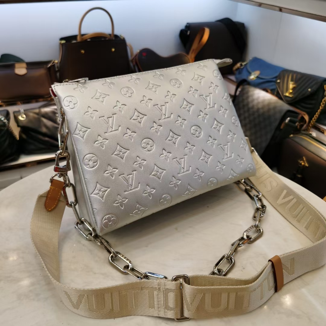 Louis Vuitton Wholesale Premium quality DesignerBag LV womanbags Fashion bag Multi-layer Shoulderbags Handbag Crossbody Bags Leather letter
Louis Vuitton Wholesale Premium quality DesignerBag LV womanbags Fashion bag Multi-layer Shoulderbags Handbag Crossbody Bags Leather letter