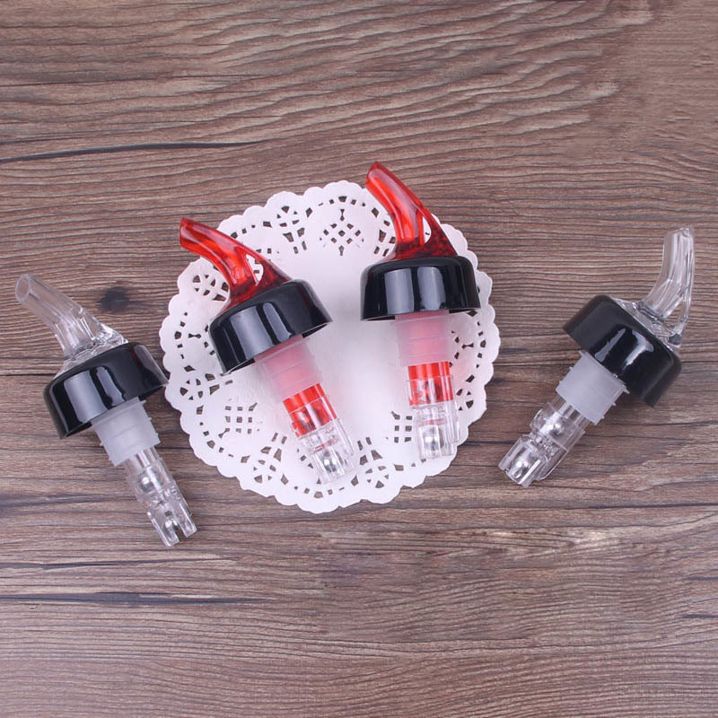 30ml Plastic Quantitative Wine Pourer Alcohol Liquid Dispenser Measuring Oil Bottle Spout Wine Decanter KTV Tool Bar Accessories
