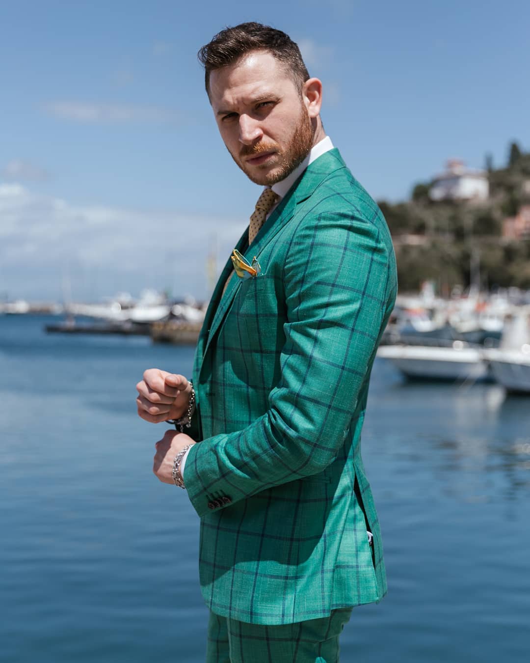 Green Plaid Groom Mens Tuxedos Slim Fit Peaked Lapel Business Wedding Blazer Suits Formal Prom Party Wear(Jacket+Vest+Pants)