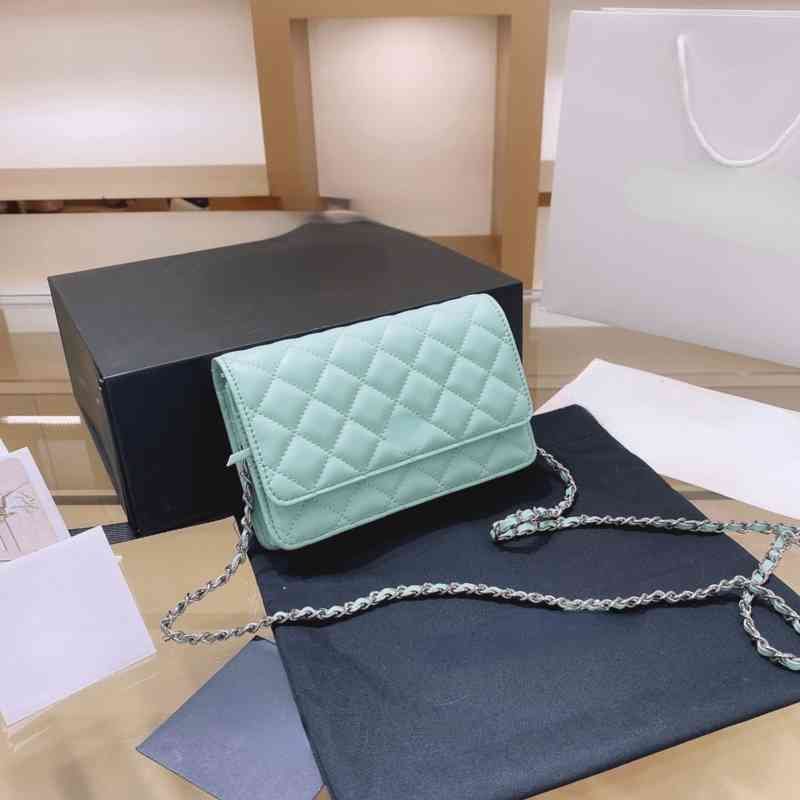 Shoulder Bags Luxury Brand Woc Fashion Simple Small Square Wallet Women's Designer High Quality Real Leather Chain Handbags 1203
Shoulder Bags Luxury Brand Woc Fashion Simple Small Square Wallet Women's Designer High Quality Real Leather Chain Handbags 1203