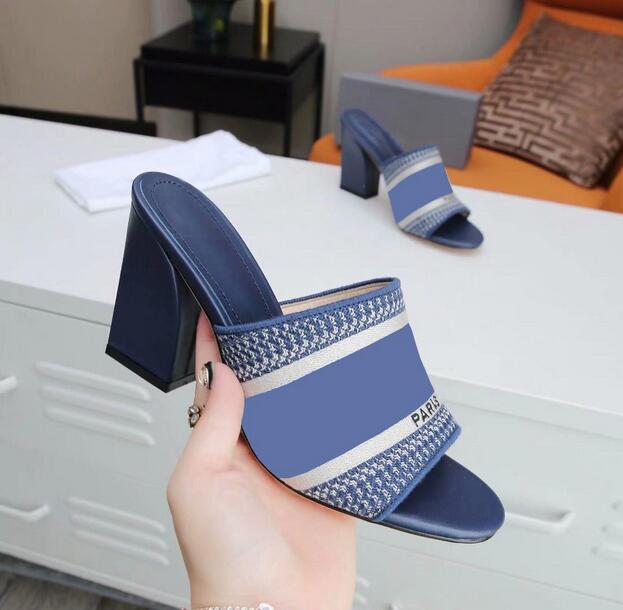 Sandals Luxurys Designers Shoe Brand summer Shoes Designer Chunky Womens Women Slip Pointed Toe Sandal Sexy Slingback Pumps with box size 35-43
Sandals Luxurys Designers Shoe Brand summer Shoes Designer Chunky Womens Women Slip Pointed Toe Sandal Sexy Slingback Pumps with box size 35-43