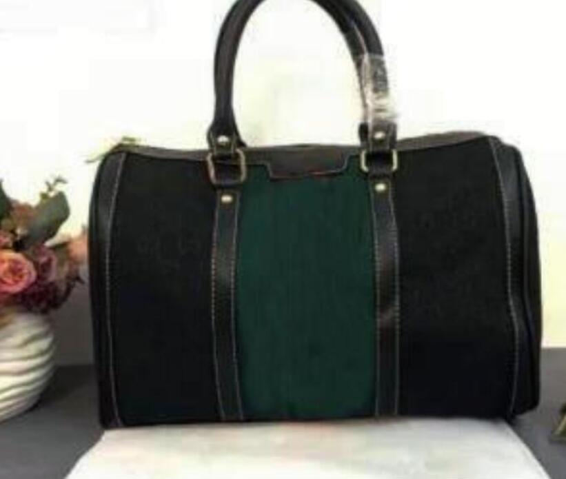 Graffiti High Quality women messenger bags Europe fashion Print Luxury leather famous brand design handbag, Black
Graffiti High Quality women messenger bags Europe fashion Print Luxury leather famous brand design handbag, Black