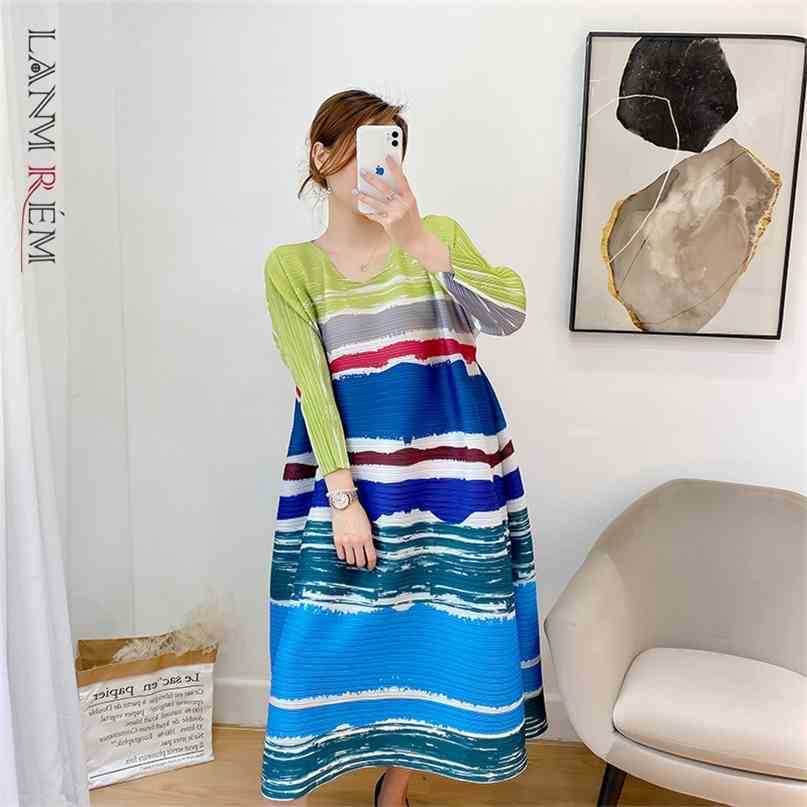 Women Pleated Big Size Blue Dress Arrivals Round Neck Three Quarter Loose Fit Fashion Summer 2E1557 210526
Women Pleated Big Size Blue Dress Arrivals Round Neck Three Quarter Loose Fit Fashion Summer 2E1557 210526
