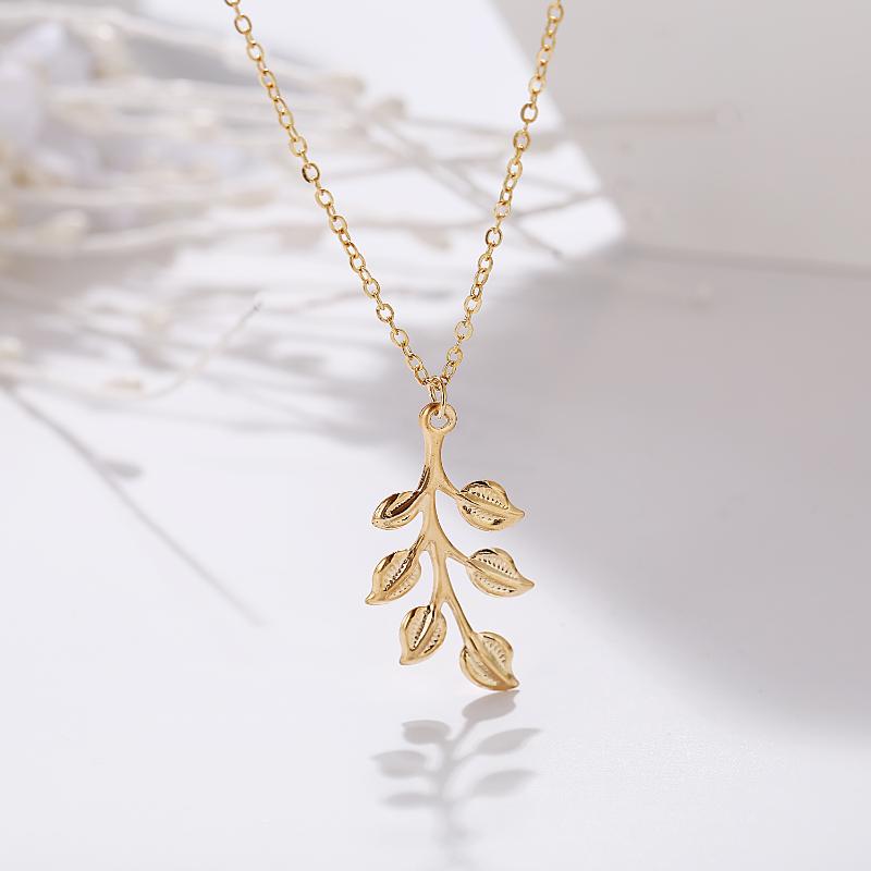 Pendant Necklaces Golden Leaf Long Necklace For Women Retro Simple Bohemia Star Moon Clavicle Chain Fashion Jewlery Party, Silver
Pendant Necklaces Golden Leaf Long Necklace For Women Retro Simple Bohemia Star Moon Clavicle Chain Fashion Jewlery Party, Silver