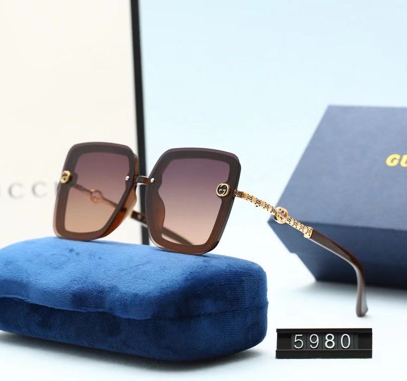 2021 New Luxury High Quality Sunglasses G Men And Women Fashion Outdoor Designer Sunglasses Uv Protection Sunglasses, White;black
2021 New Luxury High Quality Sunglasses G Men And Women Fashion Outdoor Designer Sunglasses Uv Protection Sunglasses, White;black