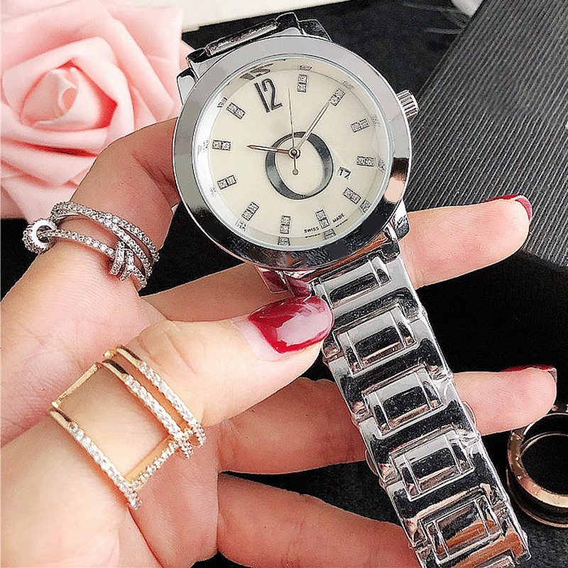 

Brand new distinguished fashion luxury Pandoraer watch waterproof 10m zircon watch