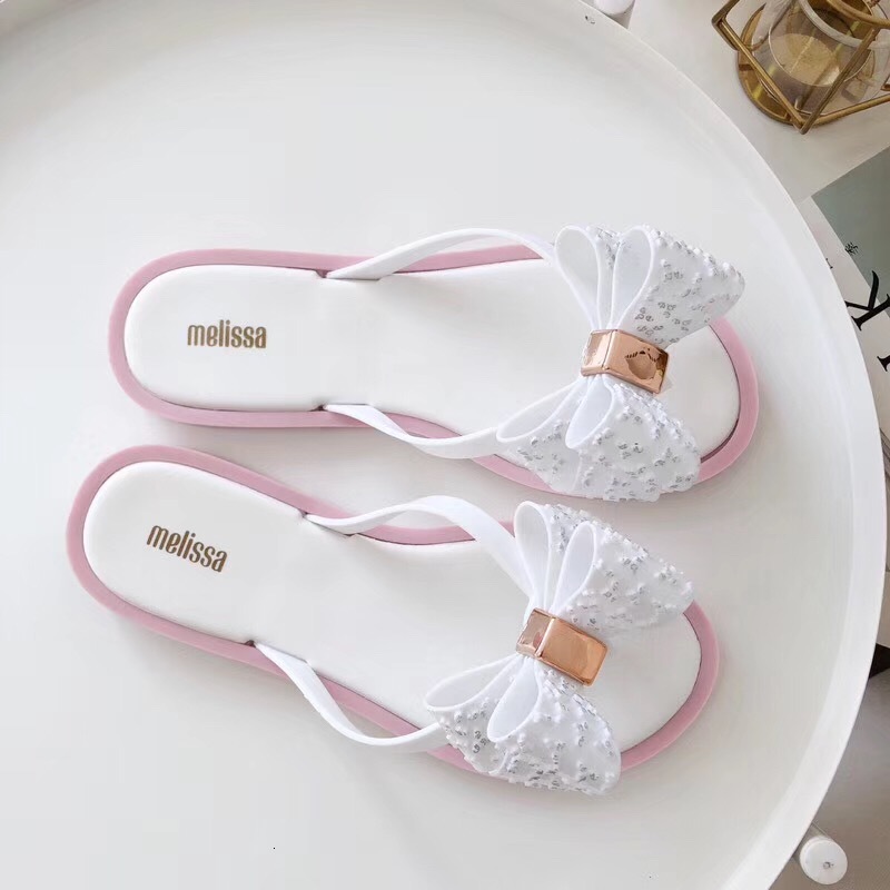 Sandals Melissa jelly ladies'shoes will see flip flops beach women's slippers 3E1F, 1# shoe box
Sandals Melissa jelly ladies'shoes will see flip flops beach women's slippers 3E1F, 1# shoe box