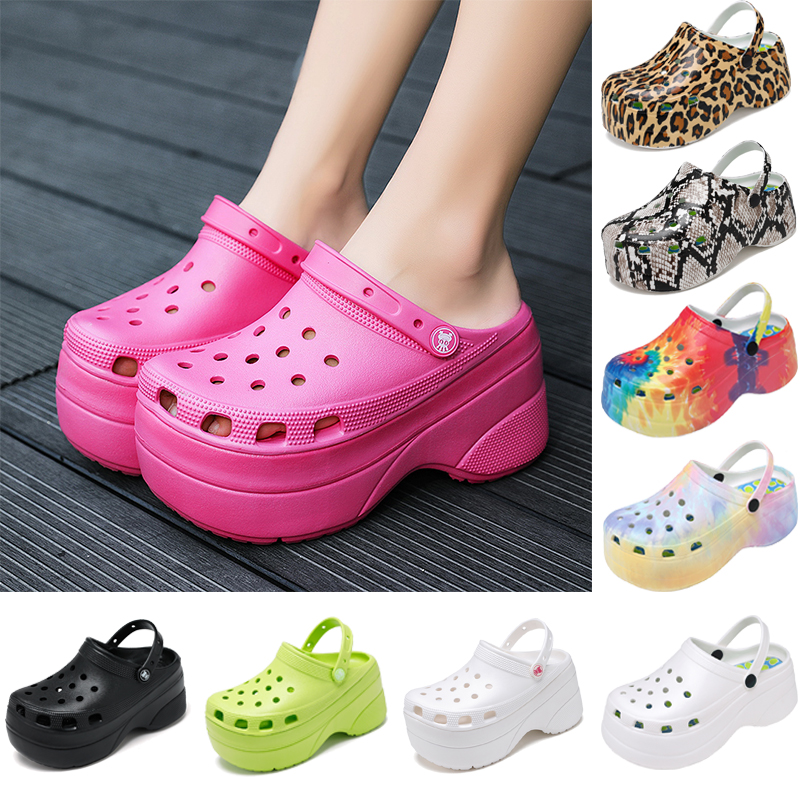 Luxurys Designers Shoes Croc Heels Women 2021 Summer Slippers Woman Breathable Slip On Plus Size 42 Zapatillas Hombre Tenis Masc, 16
Luxurys Designers Shoes Croc Heels Women 2021 Summer Slippers Woman Breathable Slip On Plus Size 42 Zapatillas Hombre Tenis Masc, 16