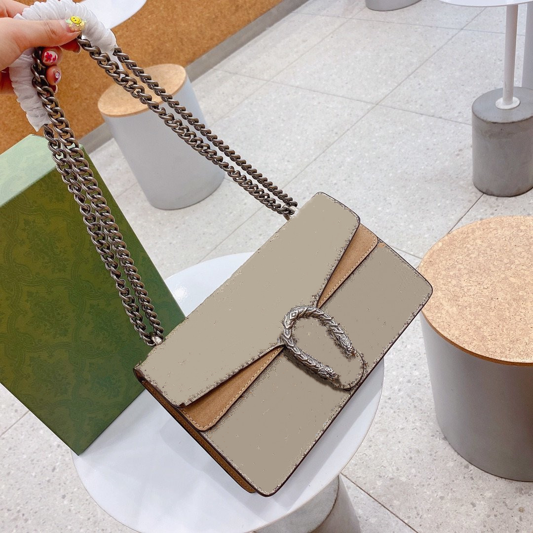 2021 Luxurys Designers Bags Diagonal Shoulder Bag Retro Chains Leather Handbags Girl Fashion Cross Body Printed Women Totes Classic Crossbody Clutch bagpalace 03, Red
2021 Luxurys Designers Bags Diagonal Shoulder Bag Retro Chains Leather Handbags Girl Fashion Cross Body Printed Women Totes Classic Crossbody Clutch bagpalace 03, Red