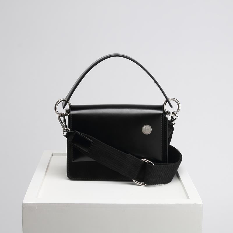 Women Luxurys Designers Bags 2021 Chain black small square summer fashion solid color slant cross Designer Handbag Handbags Totes Crossbody Bag
Women Luxurys Designers Bags 2021 Chain black small square summer fashion solid color slant cross Designer Handbag Handbags Totes Crossbody Bag