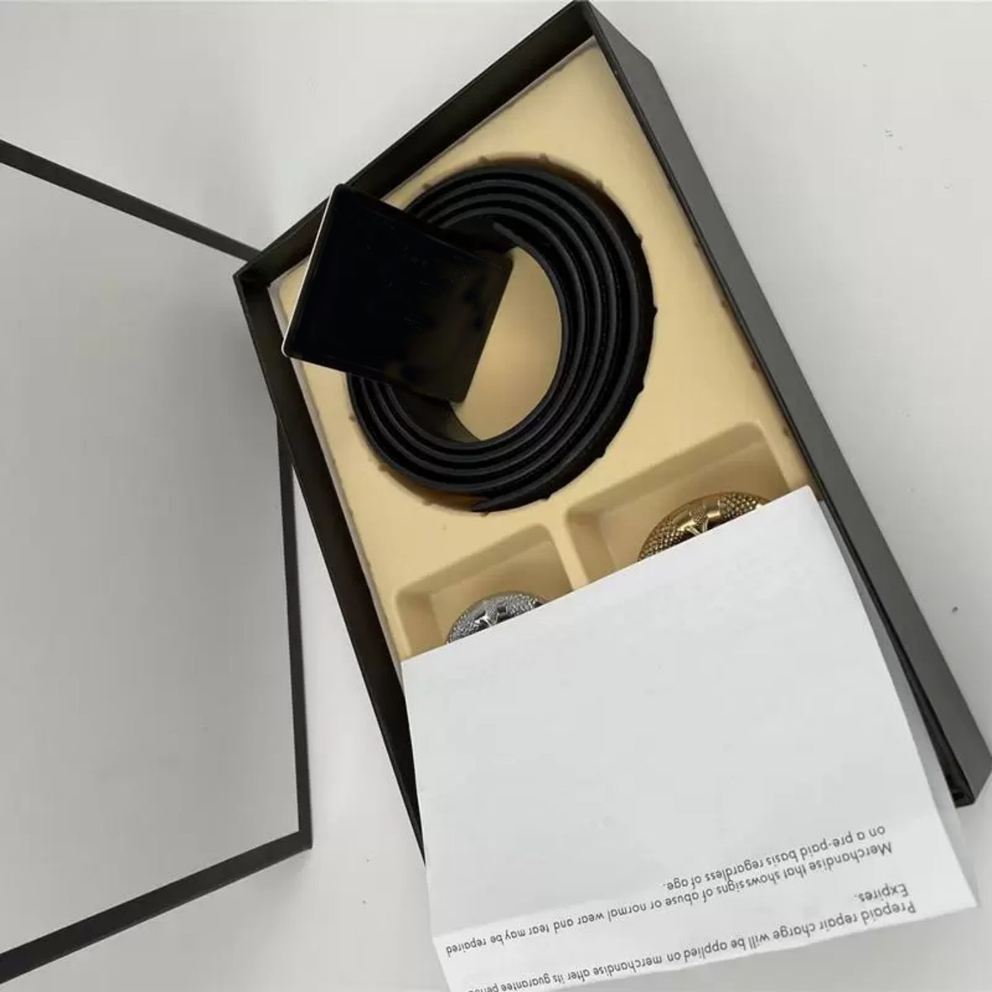 Belts Mens Belt Fashion Belts Men Leather Black Designer Business Women Big Gold Buckle Womens Classic Casual with Box, Width 3.8cm
Belts Mens Belt Fashion Belts Men Leather Black Designer Business Women Big Gold Buckle Womens Classic Casual with Box, Width 3.8cm