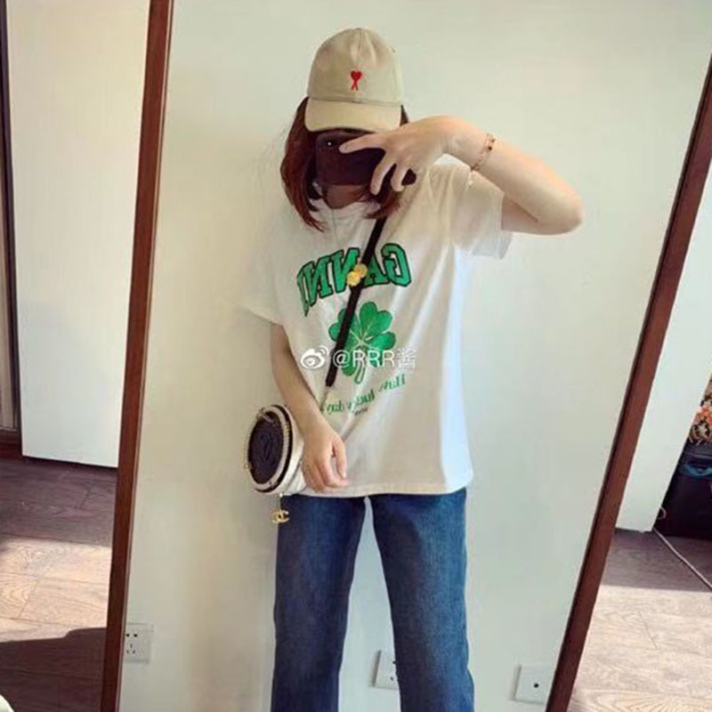 smiley Ganni 2021 spring and summer new crack face print casual clover fashion high value short sleeve T-shirt, White;black
smiley Ganni 2021 spring and summer new crack face print casual clover fashion high value short sleeve T-shirt, White;black
