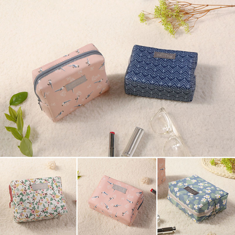 1PC Sweet Floral Pattern Cosmetic Bag Toiletry Kit Wash Bags Portable Travel Organizer Makeup Large Capacity Organizer Bag