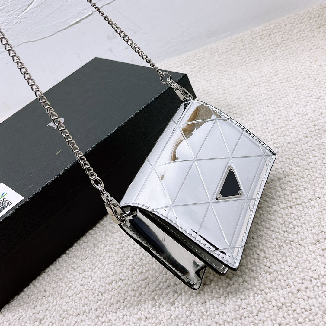 Designers Classic Mirror Surface Mini Shoulder Bags Italy Brand 5A Quality Patent Leather Women Crossbody Bags Fashion Handbag Totes Luxury Designer Bag 13CM, Silver
Designers Classic Mirror Surface Mini Shoulder Bags Italy Brand 5A Quality Patent Leather Women Crossbody Bags Fashion Handbag Totes Luxury Designer Bag 13CM, Silver