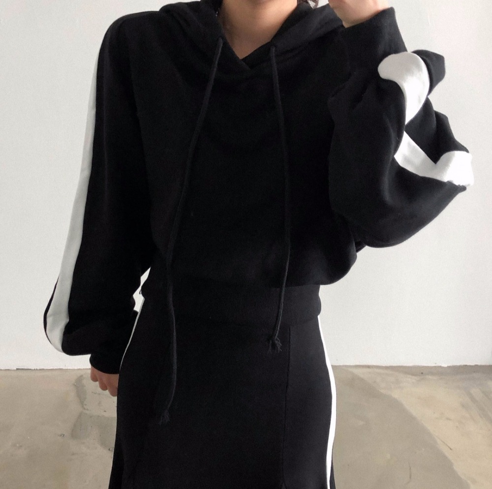 Autumn And Winter Women's Hooded Sport Lantern Sleeve Sweatshirt Tops+Long Mermaid Two-piece Female Skirt Set 210518