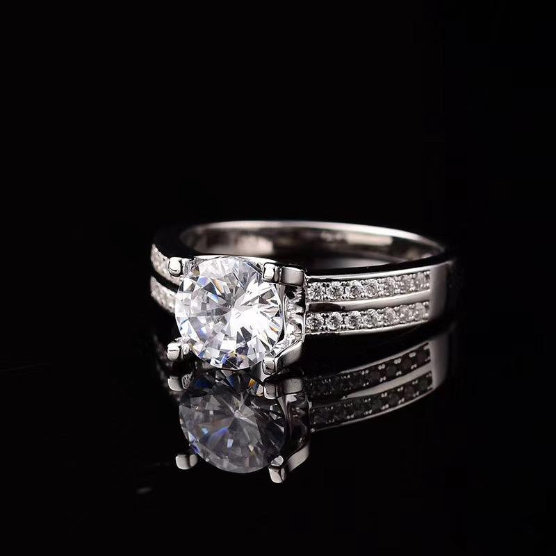 Cluster Rings Moissanite Ring Jewelry 925 Silver Classic Double-row Cow Head 1.00ct Sterling Women's Customizable 18K Gold
Cluster Rings Moissanite Ring Jewelry 925 Silver Classic Double-row Cow Head 1.00ct Sterling Women's Customizable 18K Gold