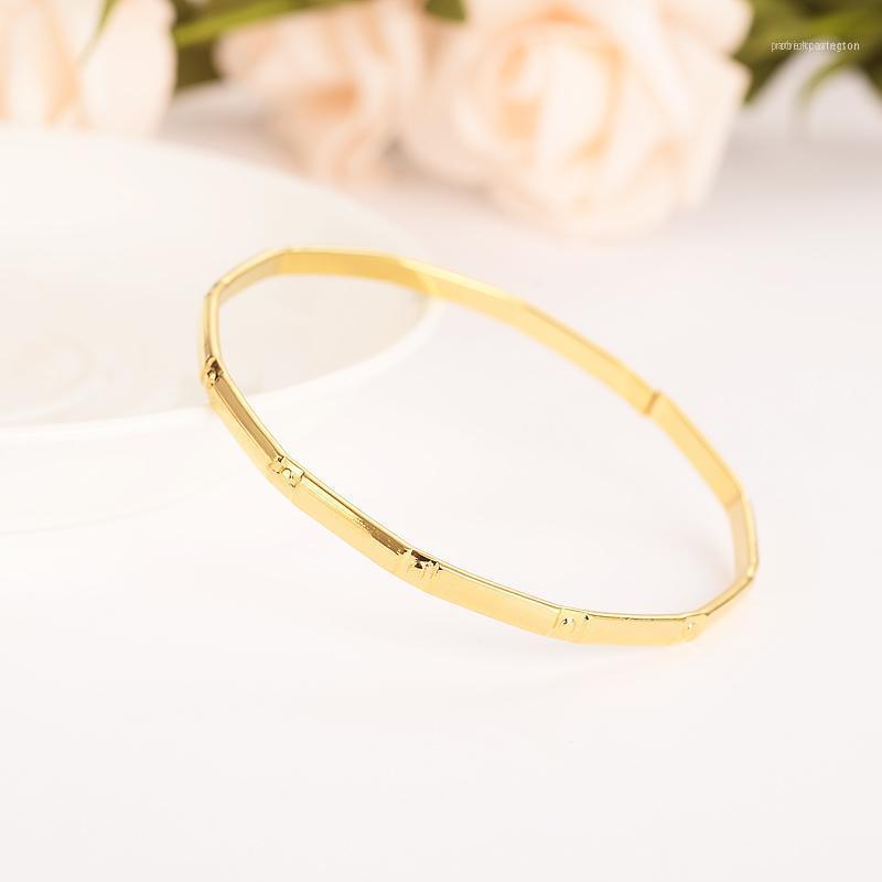 Bangle Arrival Dubai Gold Bangles Bracelet For Women Men24k Bracelets Wedding Bridal Party Jewelry Christmas Gifts1
Bangle Arrival Dubai Gold Bangles Bracelet For Women Men24k Bracelets Wedding Bridal Party Jewelry Christmas Gifts1