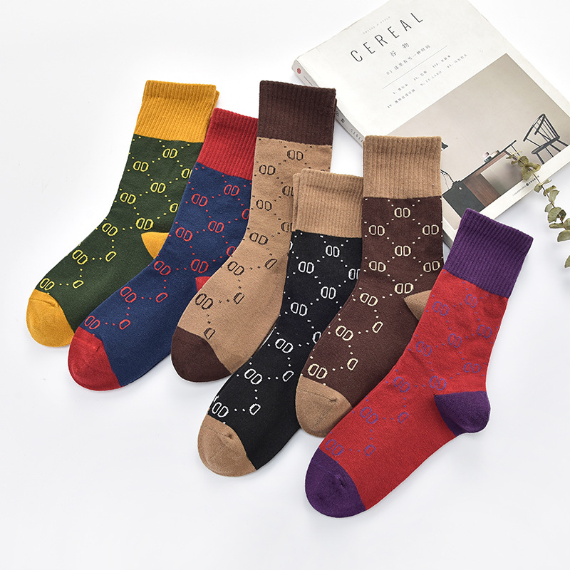 6color Fashion Designer Classic Vintage Retro Men Women Sports Socks Winter Fall Letters Embroidery Printed Cotton Sock Unisex Knitted Stockings Wholesale, Multi
6color Fashion Designer Classic Vintage Retro Men Women Sports Socks Winter Fall Letters Embroidery Printed Cotton Sock Unisex Knitted Stockings Wholesale, Multi