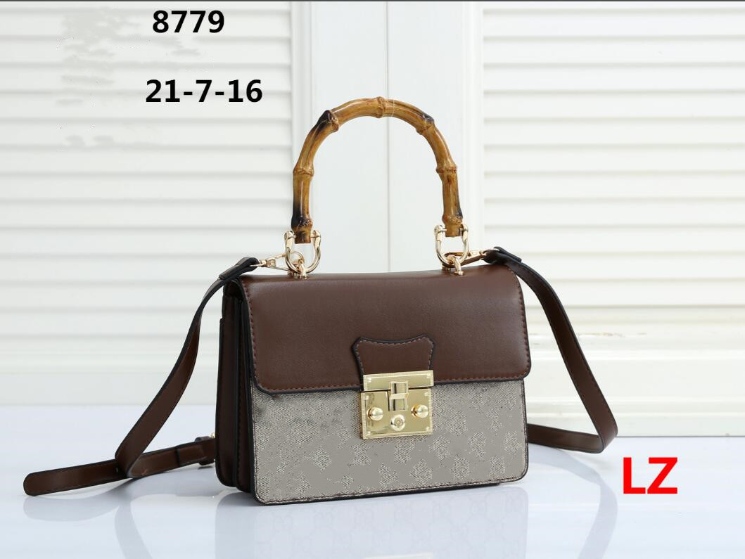 Classic bags Lady Fashion CrossBody High Quality Letter Handbags Totes 2021 women Shoulder Bag Envelope wholesale, Coffee
Classic bags Lady Fashion CrossBody High Quality Letter Handbags Totes 2021 women Shoulder Bag Envelope wholesale, Coffee