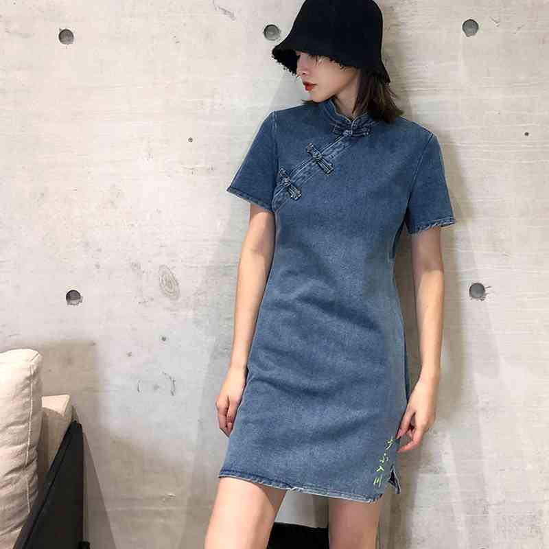 Vintage Fashion Print Split Short Sleeve Woman Dress Chic Irregular Button Design Denim Dresses Summer Cheongsam 210524, Blue 
Vintage Fashion Print Split Short Sleeve Woman Dress Chic Irregular Button Design Denim Dresses Summer Cheongsam 210524, Blue
