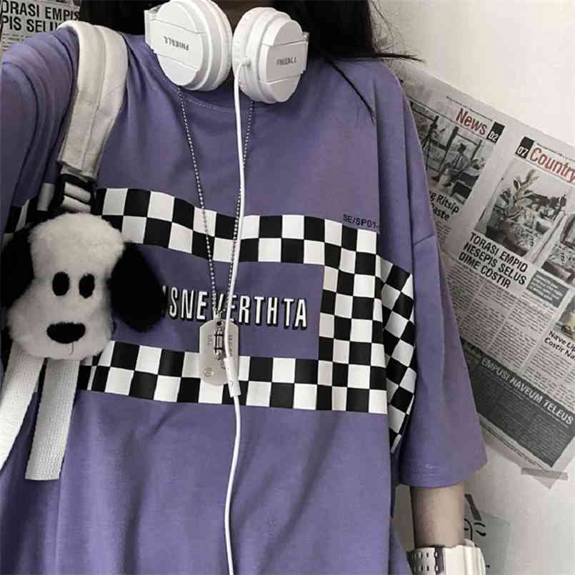 Japanese plaid plus size hip-hop loose female dark Ulzzang tops casual Harajuku gothic punk Vintage short-sleeved fun T-shirt 210708
Japanese plaid plus size hip-hop loose female dark Ulzzang tops casual Harajuku gothic punk Vintage short-sleeved fun T-shirt 210708
