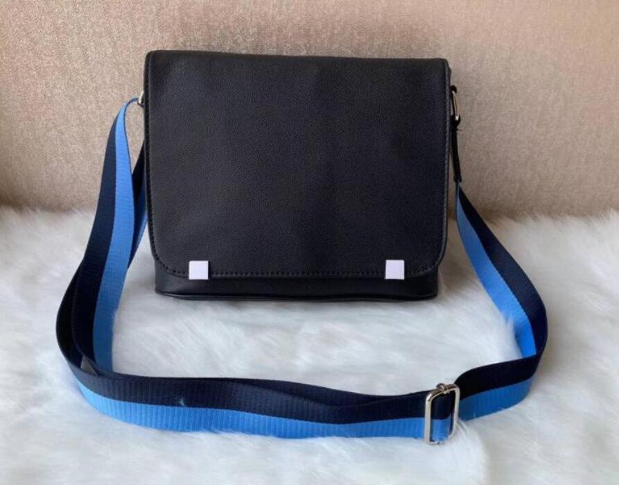 Fashion DISTRICT PM Top quality famous fashion designer messenger bags hot classic cross body bag with dust bag school bookbag shoulder bag, Blue
Fashion DISTRICT PM Top quality famous fashion designer messenger bags hot classic cross body bag with dust bag school bookbag shoulder bag, Blue