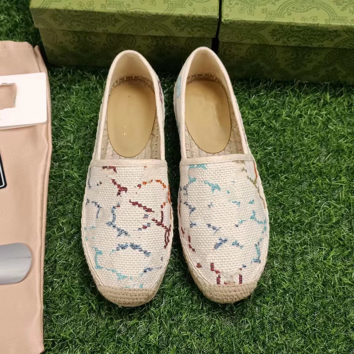 Top Quality designers shoe 100% leather Wedding Dress Shoes womens casual classic soles outdoor trainers loafers Super Fisherman fashion set of flat Sport with box
Top Quality designers shoe 100% leather Wedding Dress Shoes womens casual classic soles outdoor trainers loafers Super Fisherman fashion set of flat Sport with box